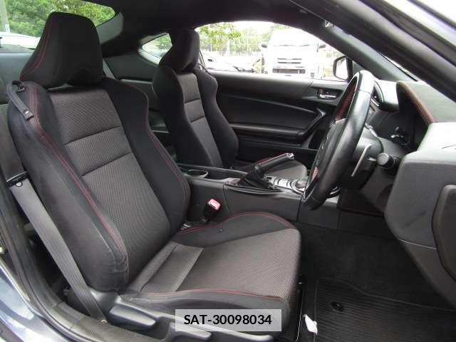 Subaru BRZ 2013-05 7819575-3