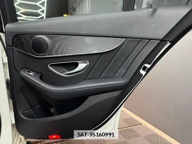 Mercedes Benz C-CLASS 2018-09 7816890-16