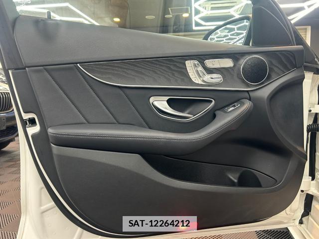 Mercedes Benz C-CLASS 2019-08 7816930-12