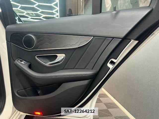 Mercedes Benz C-CLASS 2019-08 7816930-4