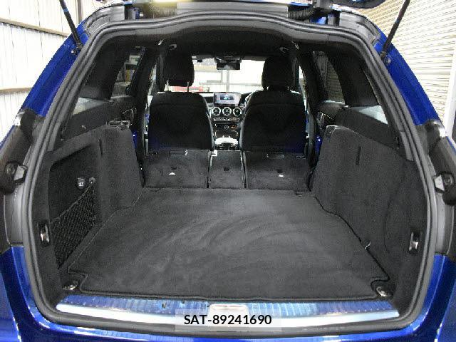 Amg C-CLASS 2019-04 7818620-7