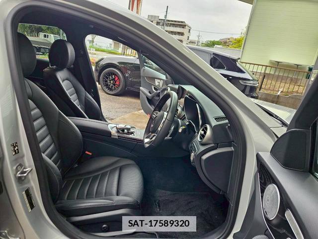Mercedes Benz C-CLASS 2020-08 7820302-14