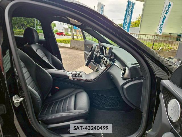 Mercedes Benz C-CLASS 2015-09 7820306-15
