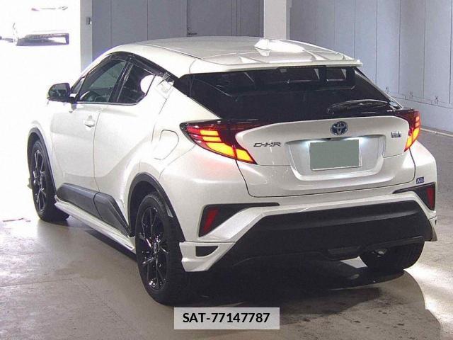 Toyota C-HR 2020-11 7811345-1
