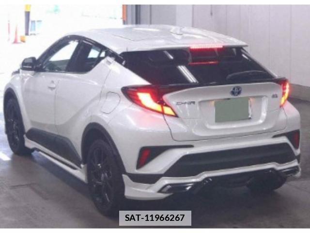 Toyota C-HR 2020-10 7811420-1