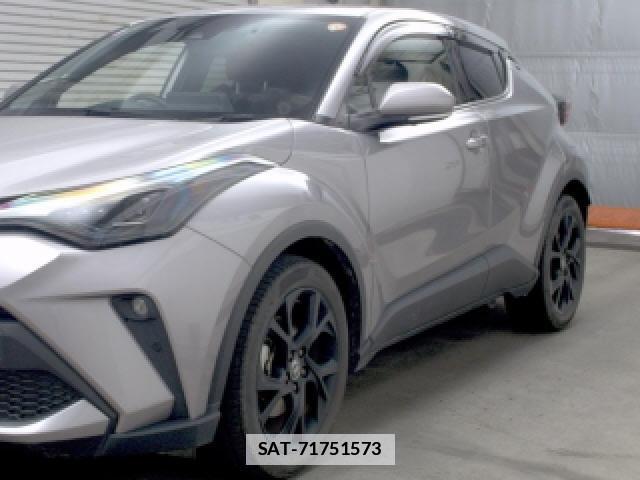 Toyota C-HR 2021-07 7811451-3