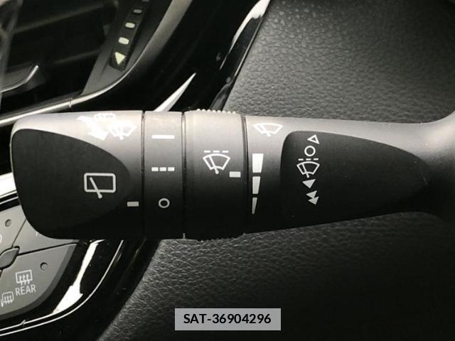 Toyota C-HR 2020-01 7813637-14
