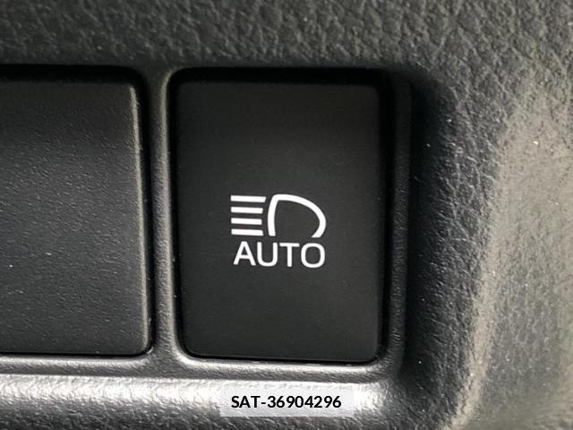 Toyota C-HR 2020-01 7813637-17