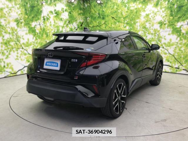 Toyota C-HR 2020-01 7813637-2