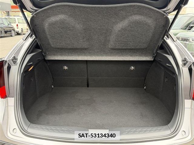 Toyota C-HR 2022-12 7814347-10