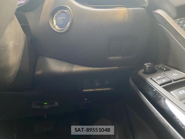 Toyota C-HR 2018-12 7814652-12
