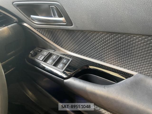 Toyota C-HR 2018-12 7814652-13
