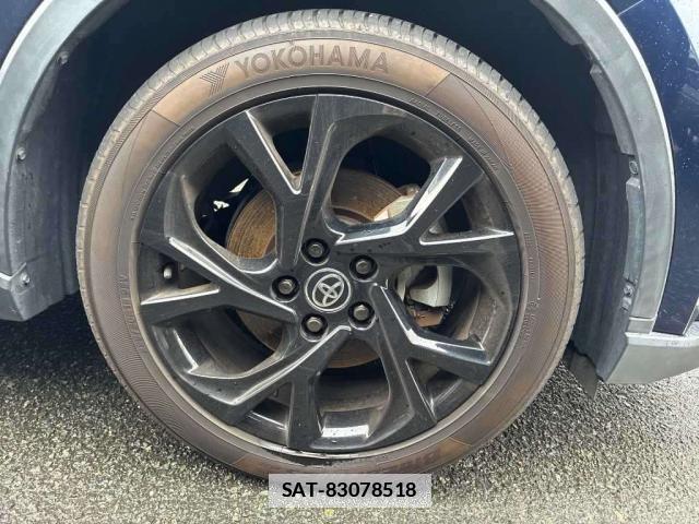 Toyota C-HR 2021-06 7815130-11