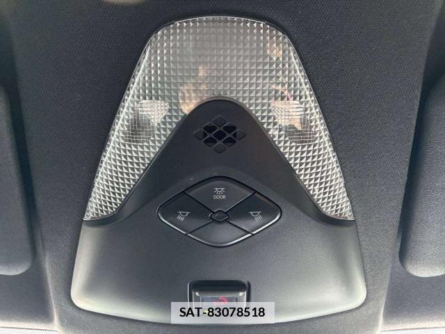 Toyota C-HR 2021-06 7815130-4