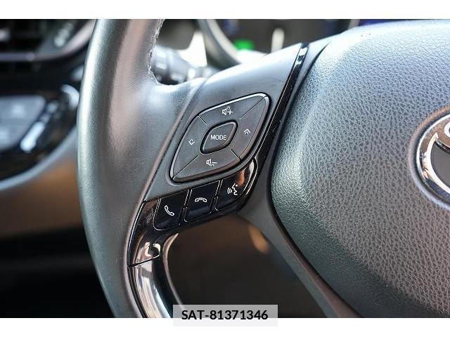 Toyota C-HR 2017-02 7815769-13