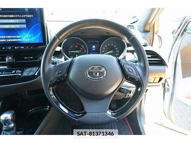 Toyota C-HR 2017-02 7815769-15