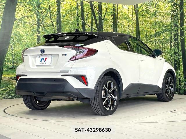 Toyota C-HR 2018-08 7815943-16