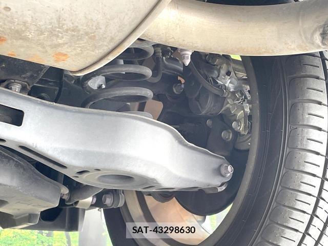 Toyota C-HR 2018-08 7815943-19