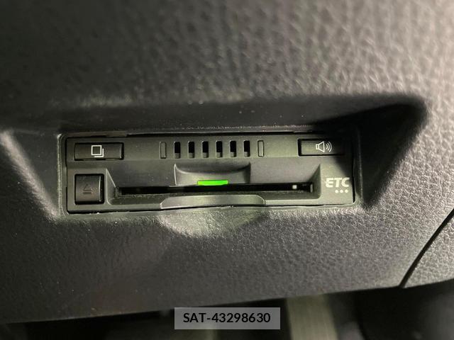 Toyota C-HR 2018-08 7815943-6