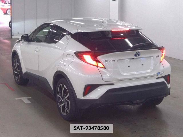 Toyota C-HR 2020-01 7816145-1