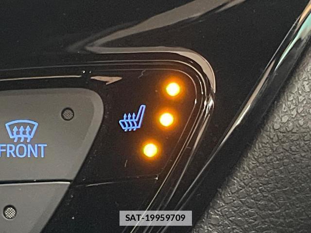 Toyota C-HR 2020-10 7816267-5