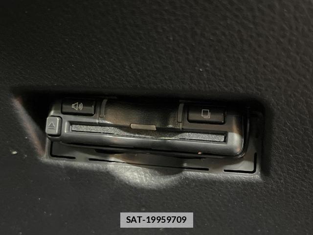 Toyota C-HR 2020-10 7816267-6