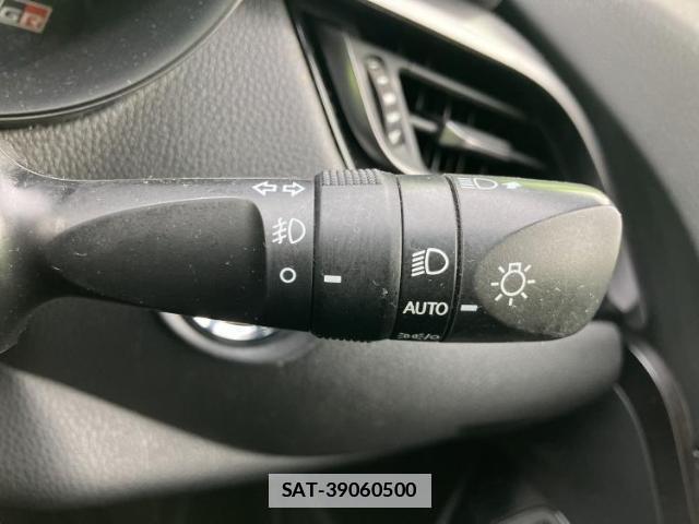 Toyota C-HR 2020-08 7816399-15