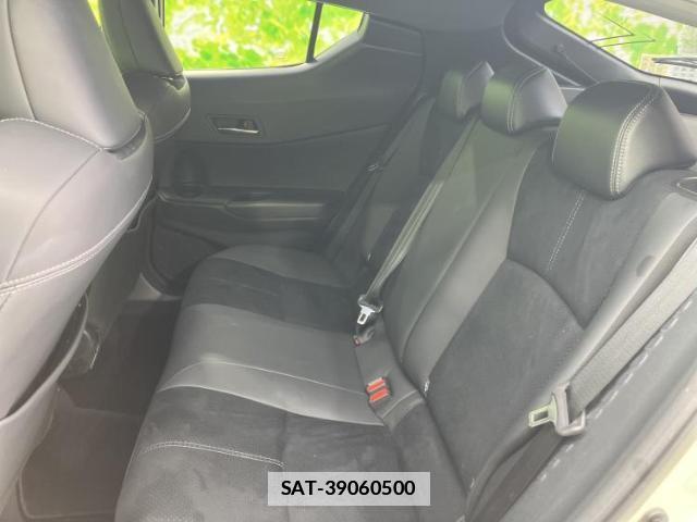 Toyota C-HR 2020-08 7816399-6