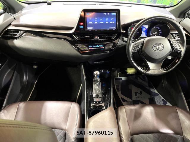 Toyota C-HR 2018-02 7818994-1