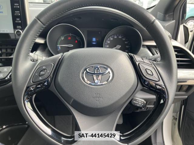 Toyota C-HR 2021-02 7821395-11
