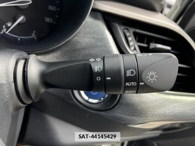 Toyota C-HR 2021-02 7821395-12
