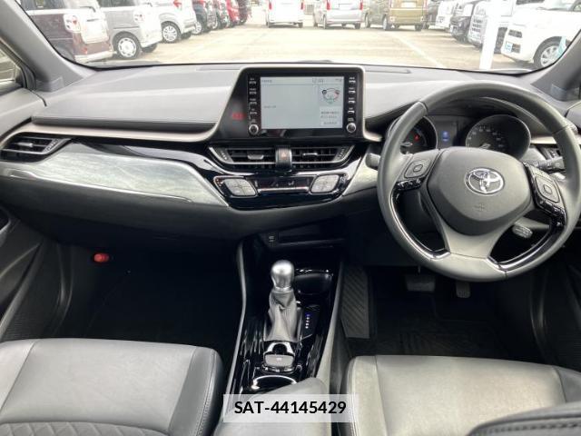 Toyota C-HR 2021-02 7821395-3