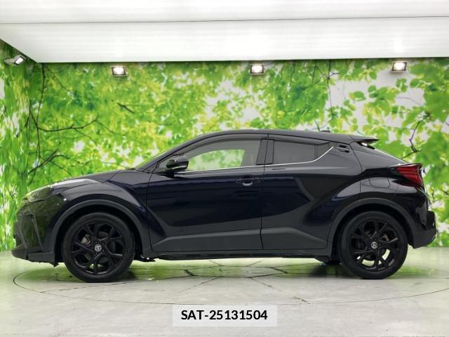 Toyota C-HR 2021-11 7821586-1