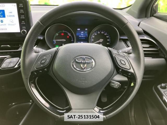 Toyota C-HR 2021-11 7821586-13