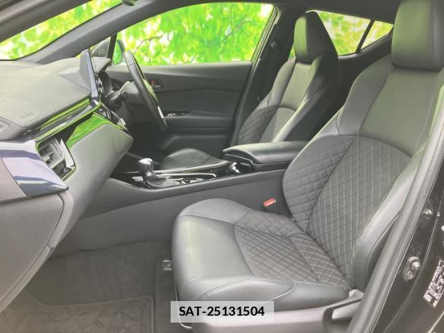 Toyota C-HR 2021-11 7821586-5