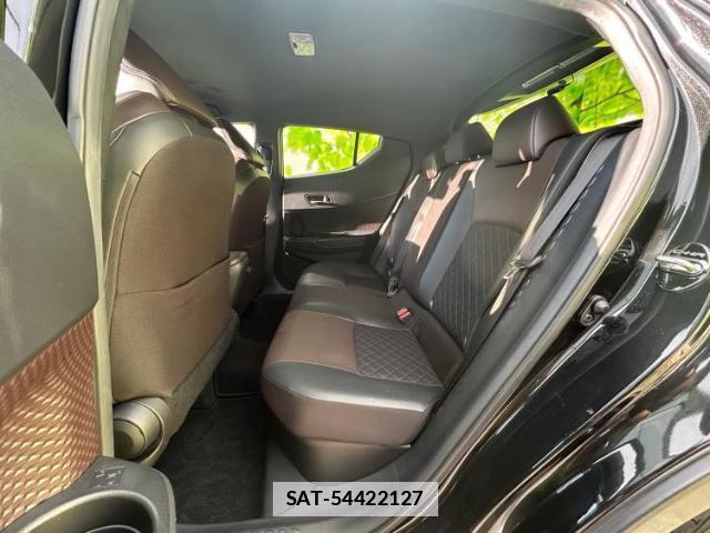Toyota C-HR 2018-08 7822289-4