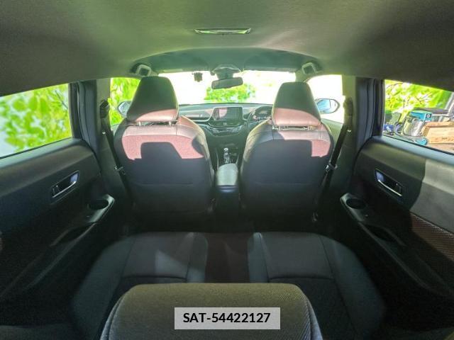 Toyota C-HR 2018-08 7822289-7