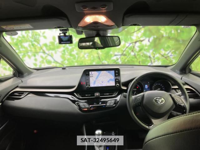 Toyota C-HR 2021-05 7822365-3