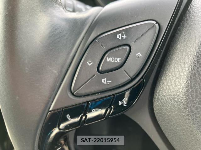 Toyota C-HR 2018-01 7822628-14
