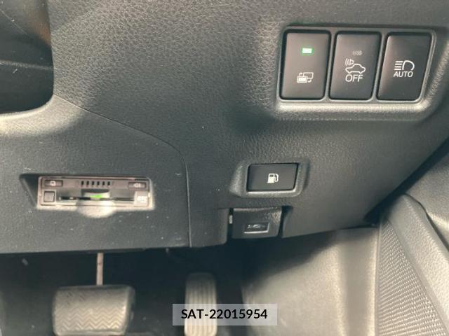 Toyota C-HR 2018-01 7822628-8