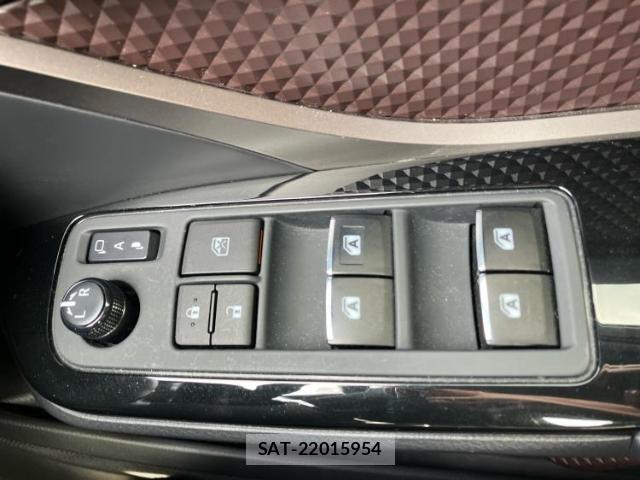 Toyota C-HR 2018-01 7822628-9