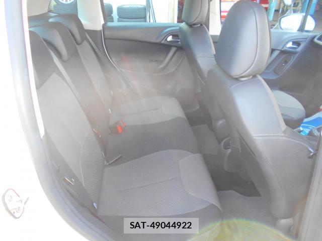 Citroen C3 2015-07 7812050-7