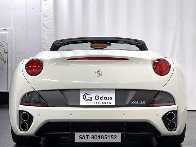 Ferrari California 2009-07 7823351-1