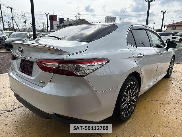 Toyota CAMRY 2017-12 7815710-1