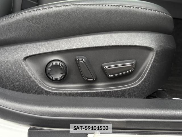 Toyota CAMRY 2022-06 7820369-11
