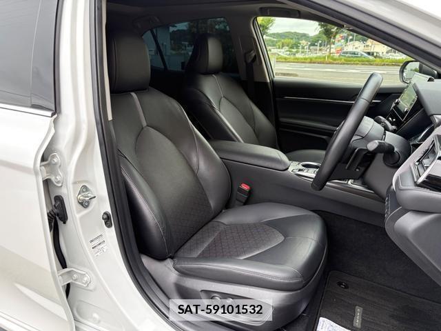 Toyota CAMRY 2022-06 7820369-13