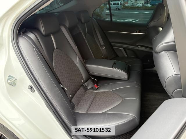 Toyota CAMRY 2022-06 7820369-14