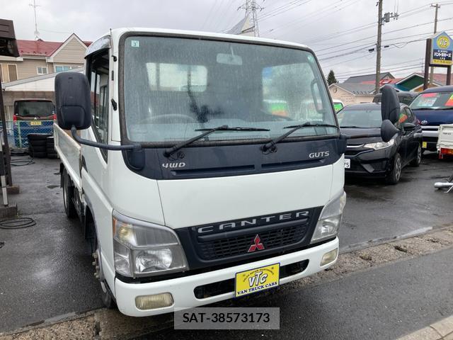 MITSUBISHI FUSO CANTER GUTS 2004-03 7819032-2