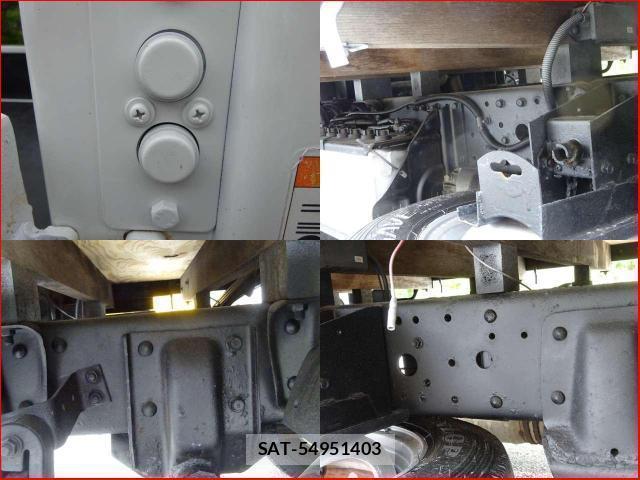 MITSUBISHI FUSO CANTER GUTS 2005-04 7820205-8
