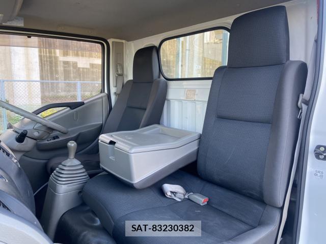 MITSUBISHI FUSO CANTER GUTS 2015-11 7822996-10